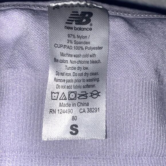 New Balance Wm’s Sz Small Lilac Mesh Removable Cups Razorback Sports Bra - Picture 4 of 4